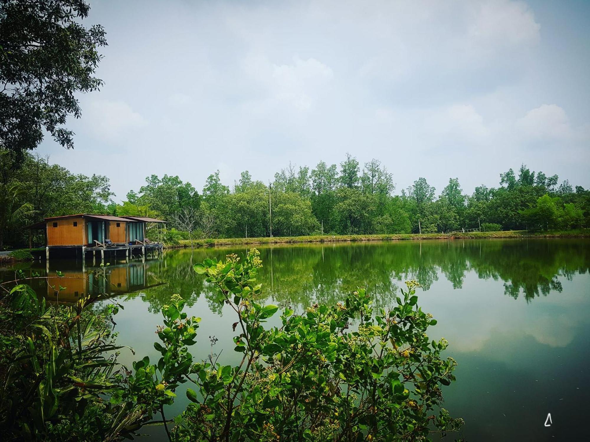Calm At Bangphat Bor Saen 외부 사진