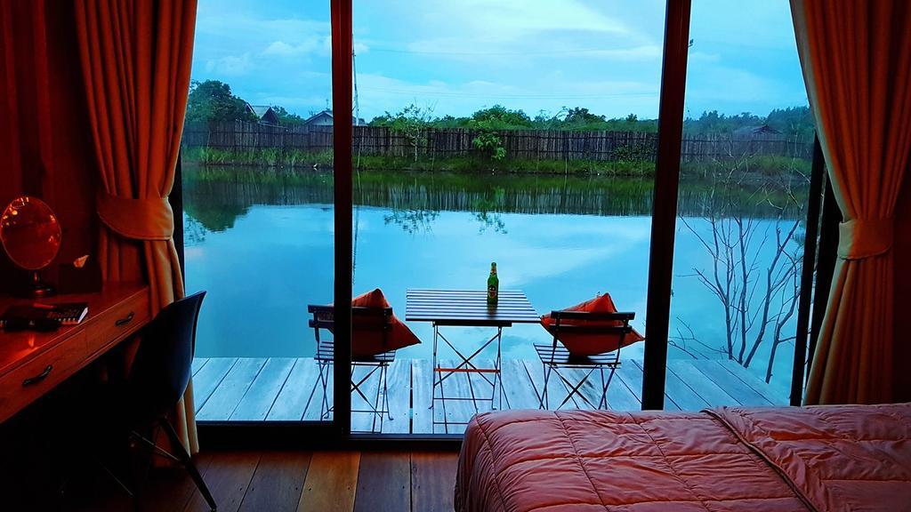 Calm At Bangphat Bor Saen 외부 사진